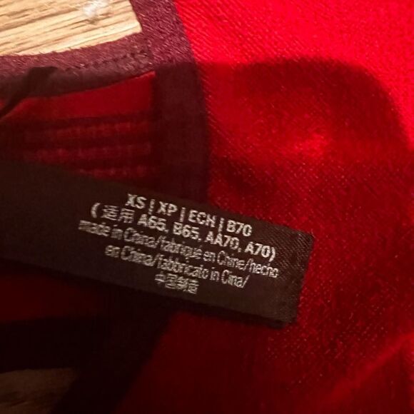 Victorias Secret PINK red unlined seamless sports bra. - Picture 4 of 4